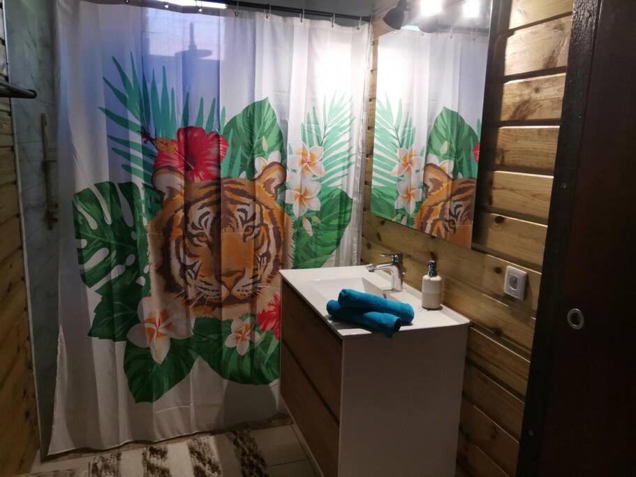 Blue Marlin Bungalow Neuf 4 Personnes Bouillante Zewnętrze zdjęcie